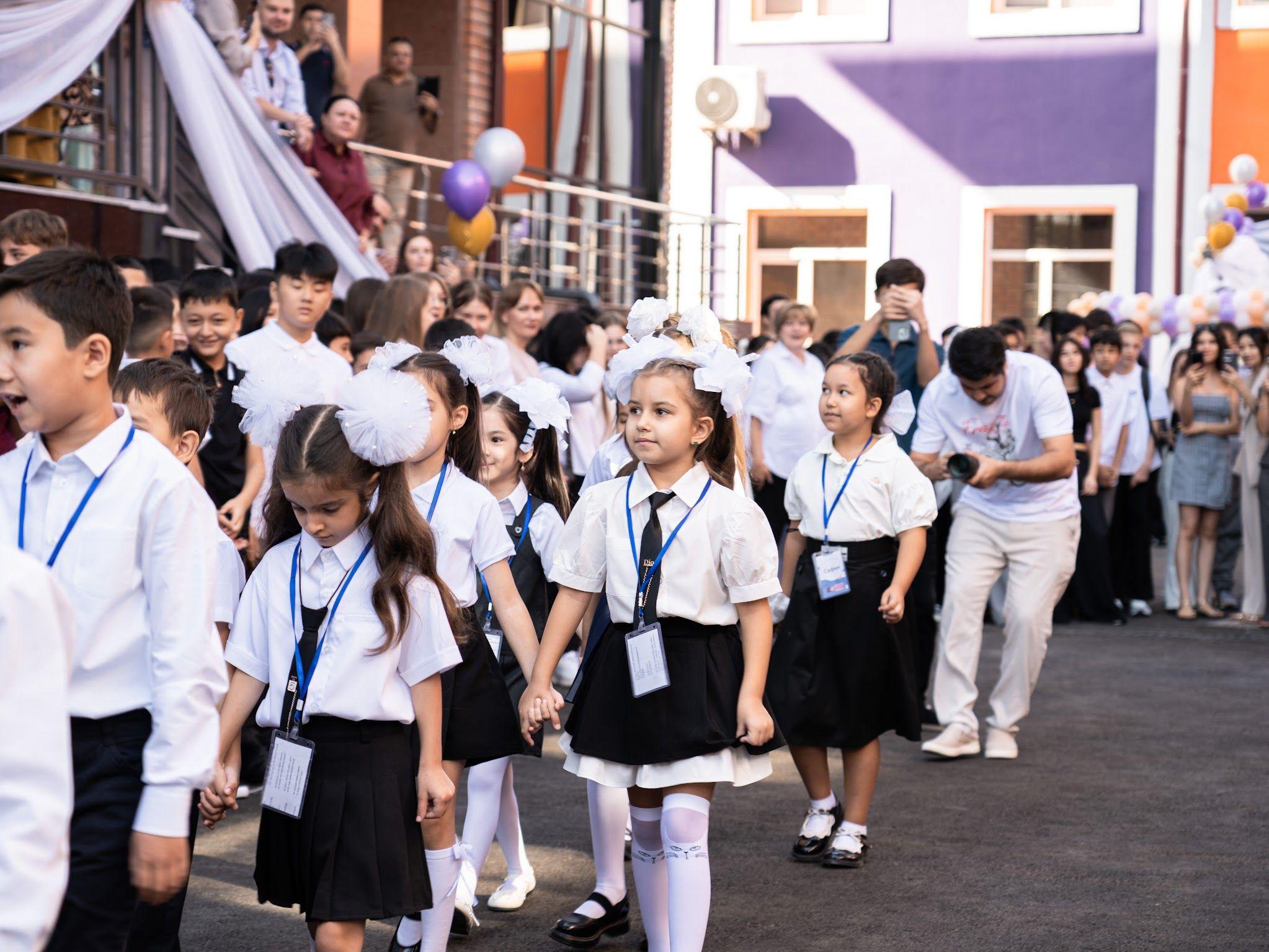 school-life-background